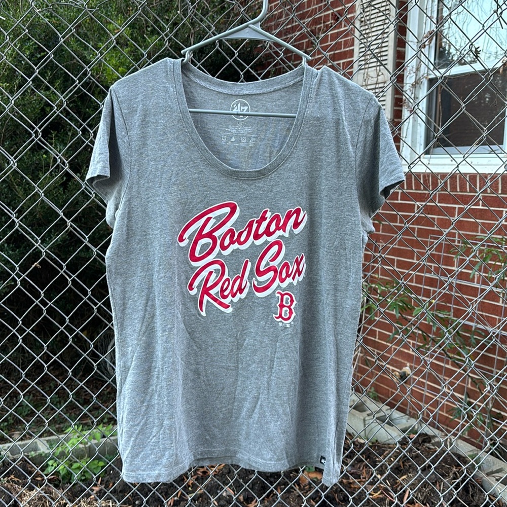 ‘47 Gray Short Sleeves Boston Red Sox MLB Tee Baseball Athletic Women’s L